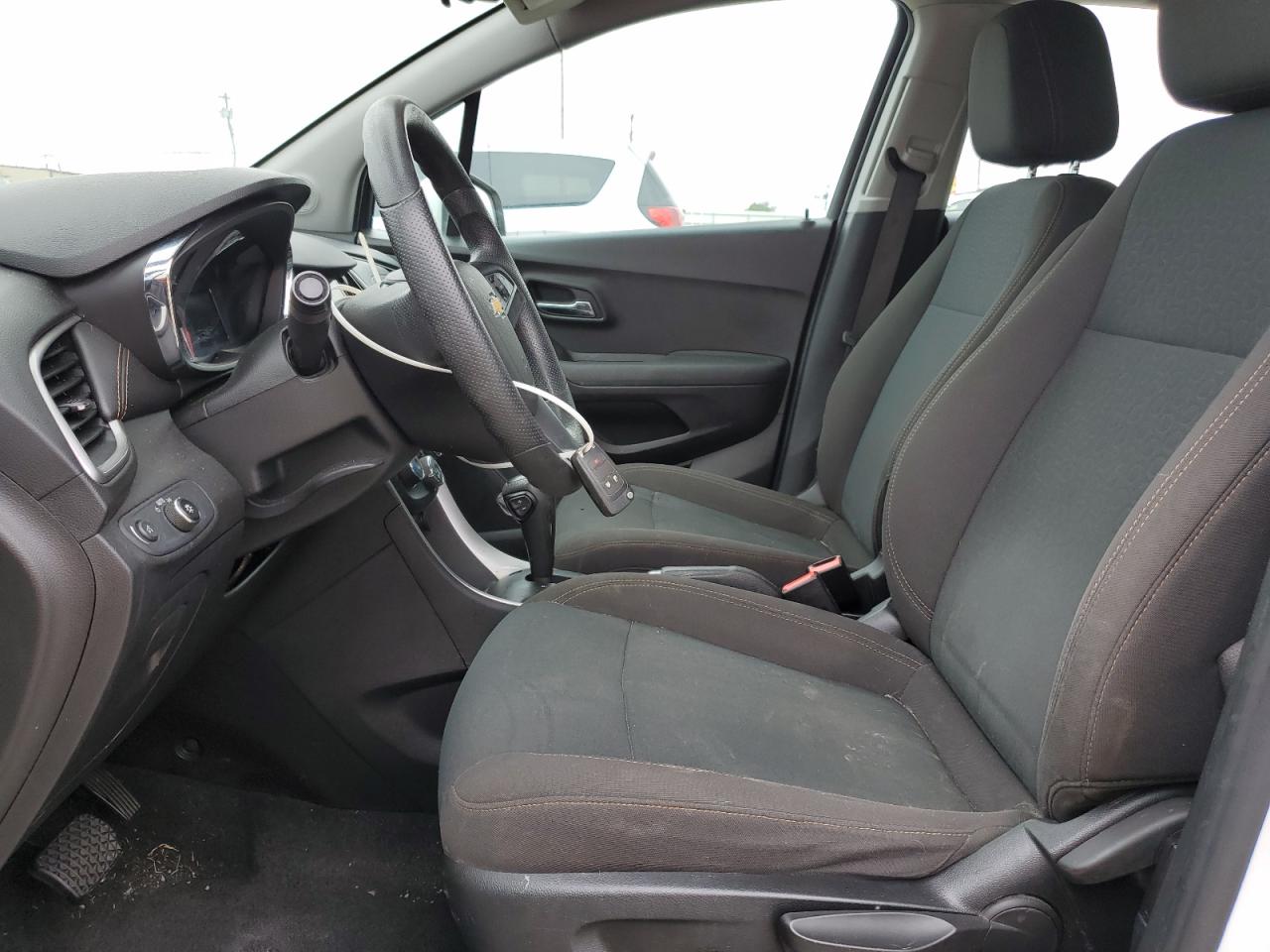 2018 Chevrolet Trax Ls VIN: KL7CJKSBXJB724205 Lot: 70525465