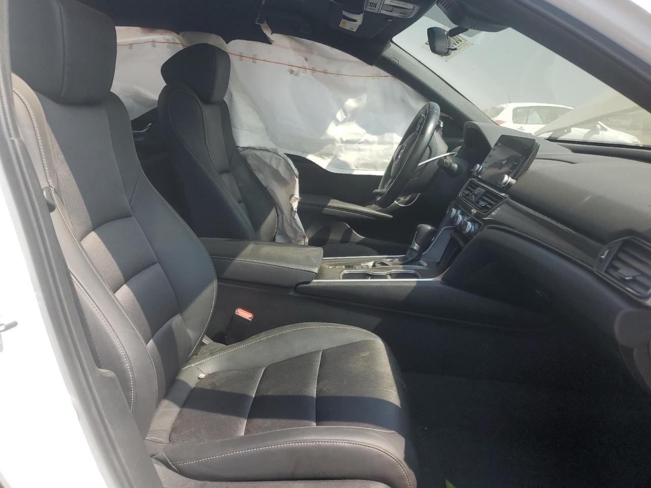 2022 Honda Accord Sport VIN: 1HGCV1F30NA086239 Lot: 68853045