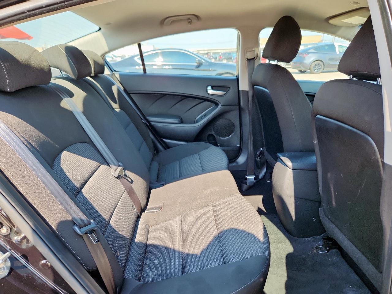 2018 Kia Forte Lx VIN: 3KPFK4A76JE238399 Lot: 67604595