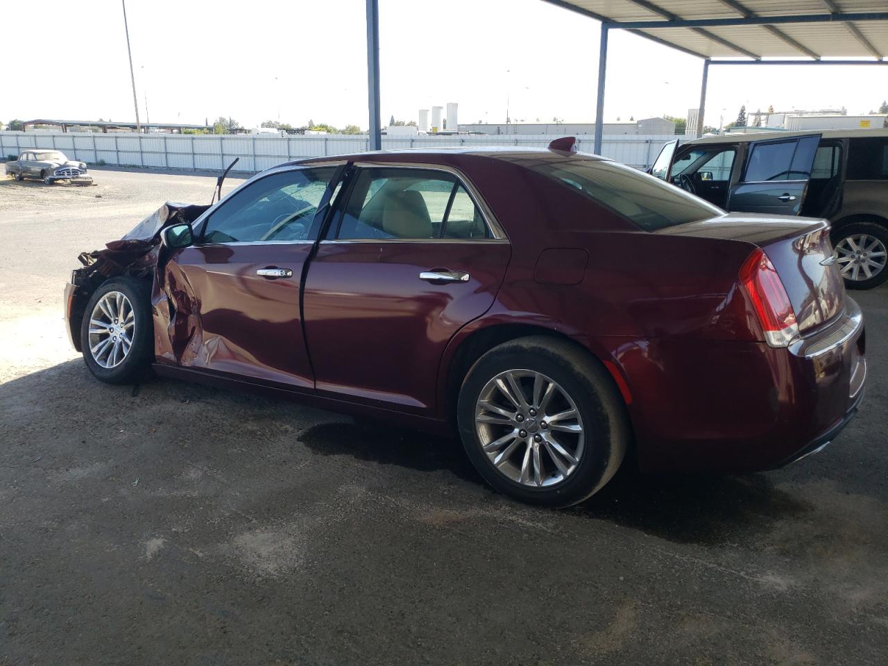 2017 Chrysler 300C brown null flexible 2C3CCAEG9HH662915 photo #3