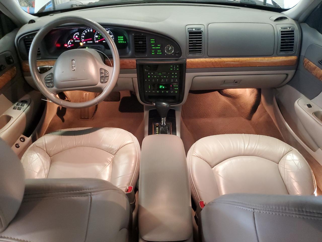 2000 Lincoln Continental VIN: 1LNHM97VXYY840387 Lot: 69805755