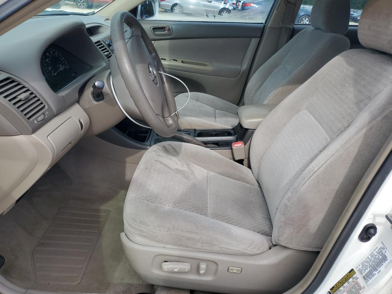 2004 Toyota Camry Le VIN: 4T1BE32K34U277942 Lot: 69927855