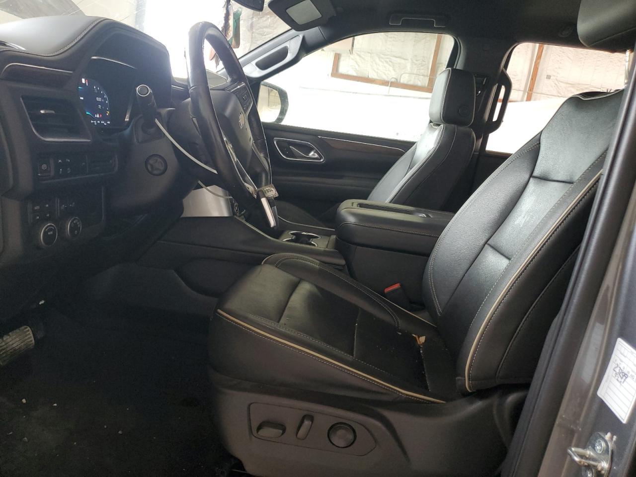 2022 Chevrolet Suburban K1500 Premier VIN: 1GNSKFKD2NR138588 Lot: 67264095