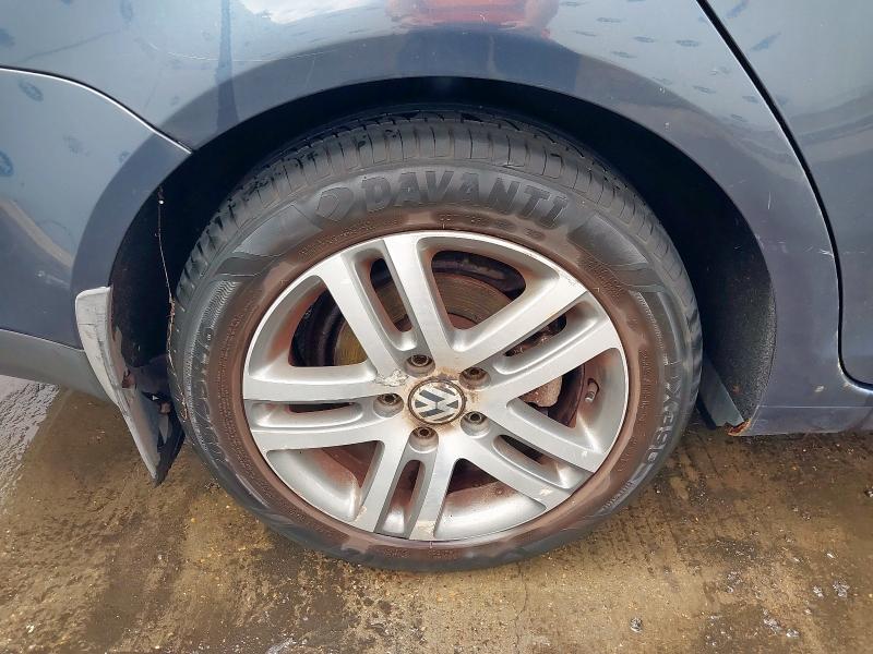 2009 VOLKSWAGEN JETTA SE TDI DSG DPF S-A 1.9 SE TDI PD DPF 4DR DSG [7]