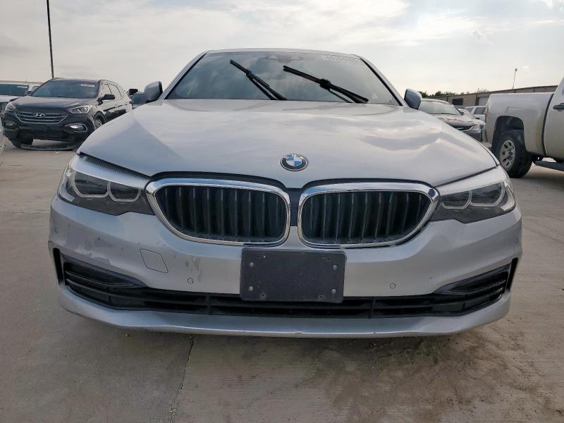  BMW 5 SERIES 2019 Серебристый