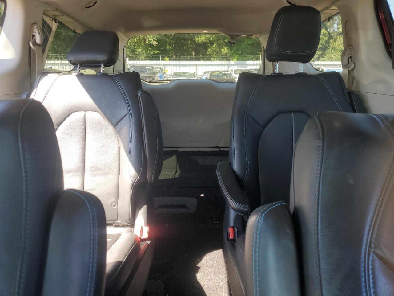 2021 Chrysler Pacifica Hybrid Touring L VIN: 2C4RC1L78MR562463 Lot: 70295695