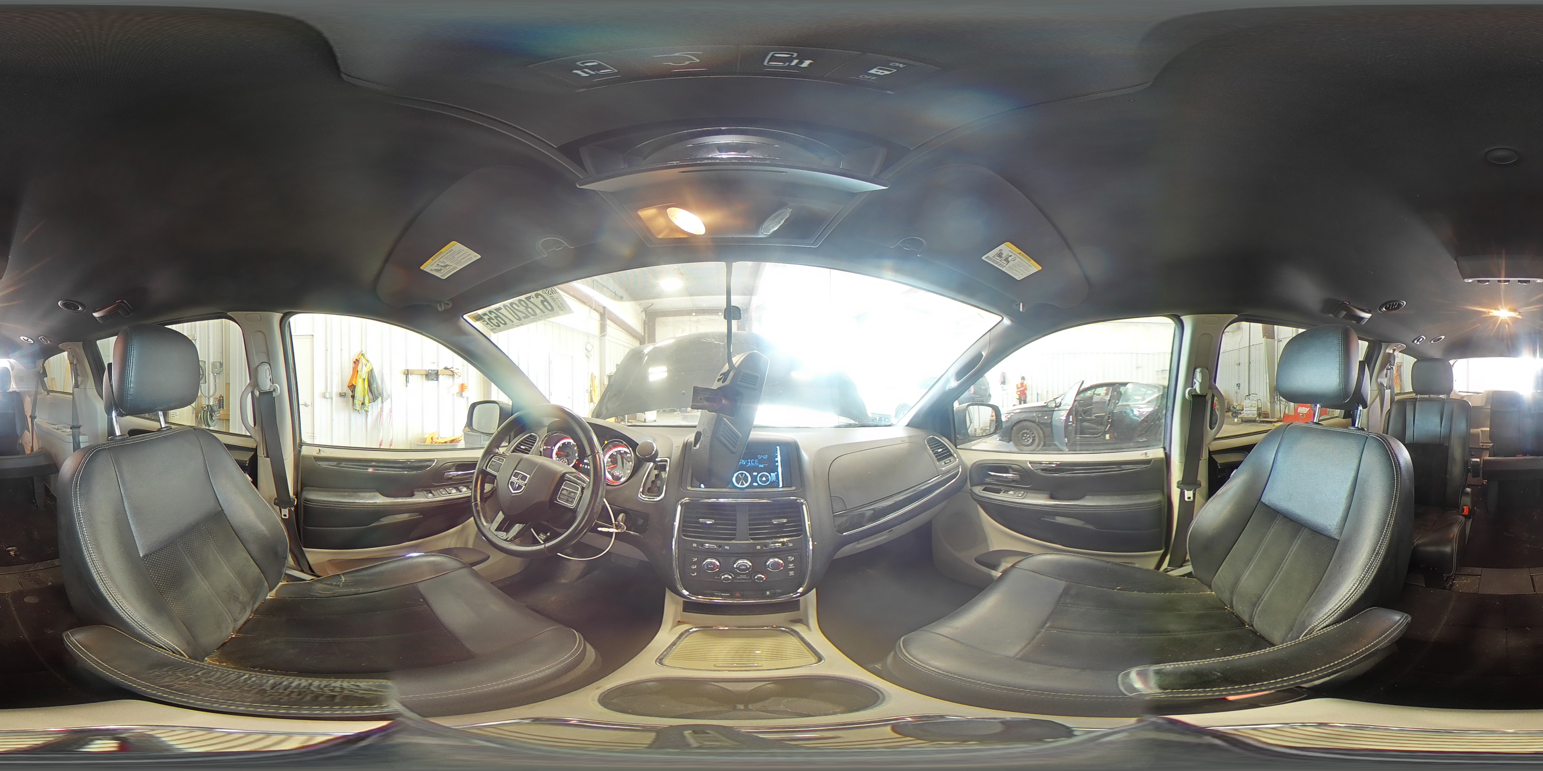 2017 Dodge Grand Caravan Sxt VIN: 2C4RDGCGXHR580565 Lot: 67820765