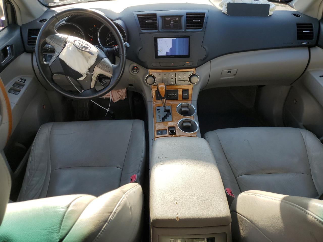 2010 Toyota Highlander Hybrid Limited VIN: JTEJW3EH5A2040899 Lot: 69980265