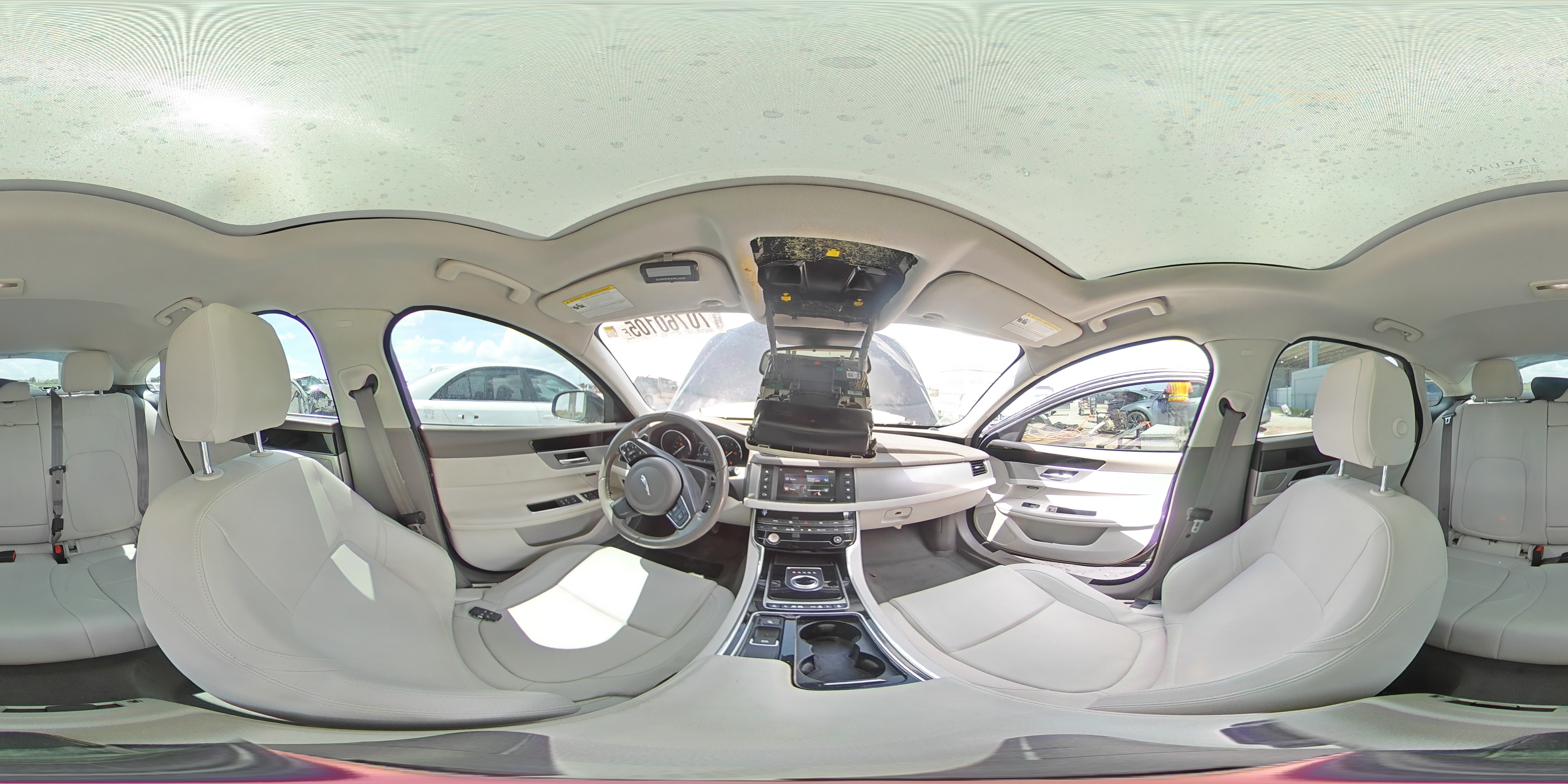 2018 Jaguar Xf Premium VIN: SAJBD4FX4JCY56590 Lot: 70760105