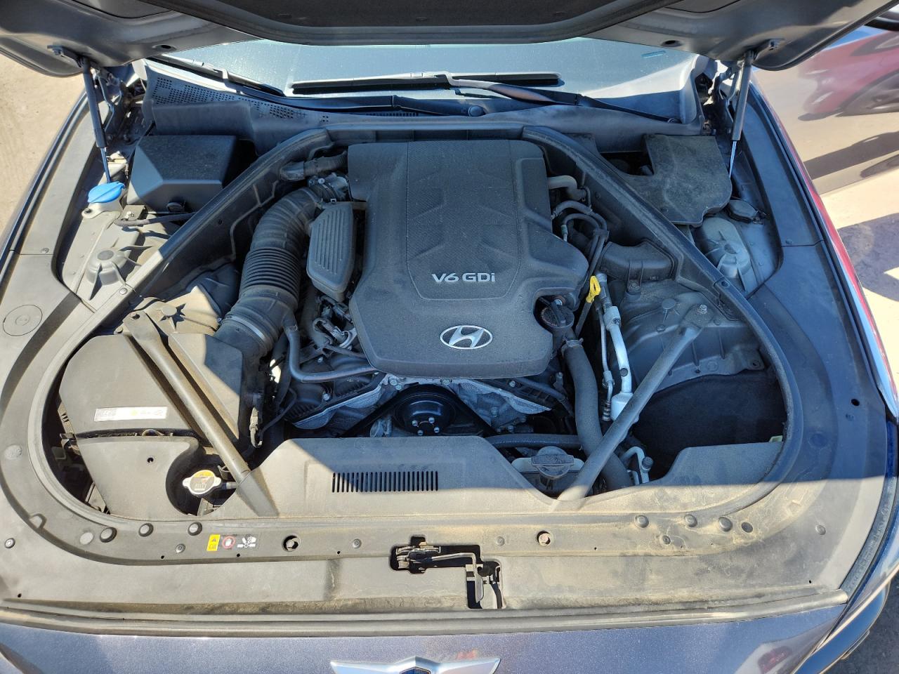 2016 Hyundai Genesis 3.8L VIN: KMHGN4JE1GU107669 Lot: 70215255