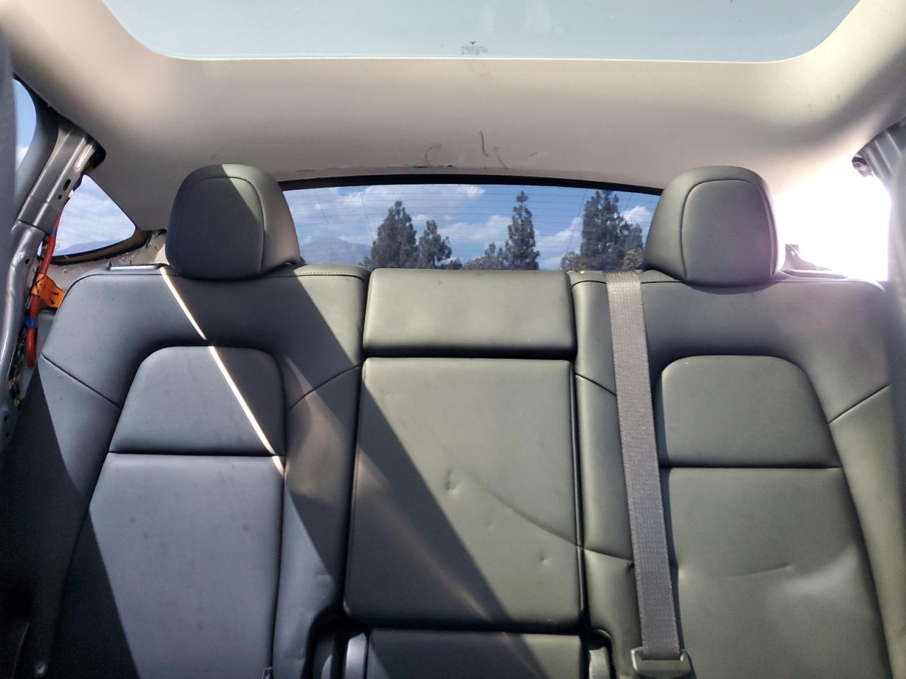 2025 Tesla Model Y VIN: 7SAYGDEF3SF312341 Lot: 71064425