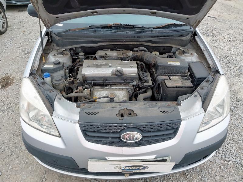 2006 KIA RIO GS 