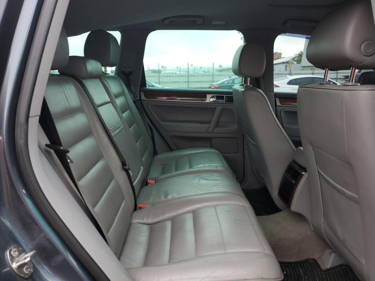 2007 Volkswagen Touareg V6 VIN: WVGZE77L57D000513 Lot: 70160805