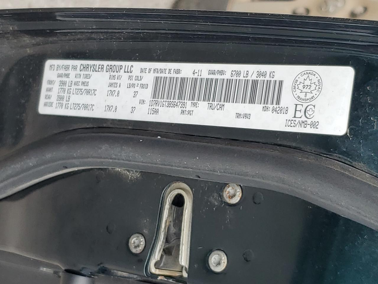 2011 Dodge Ram 1500 VIN: 1D7RV1GT3BS647391 Lot: 70841445