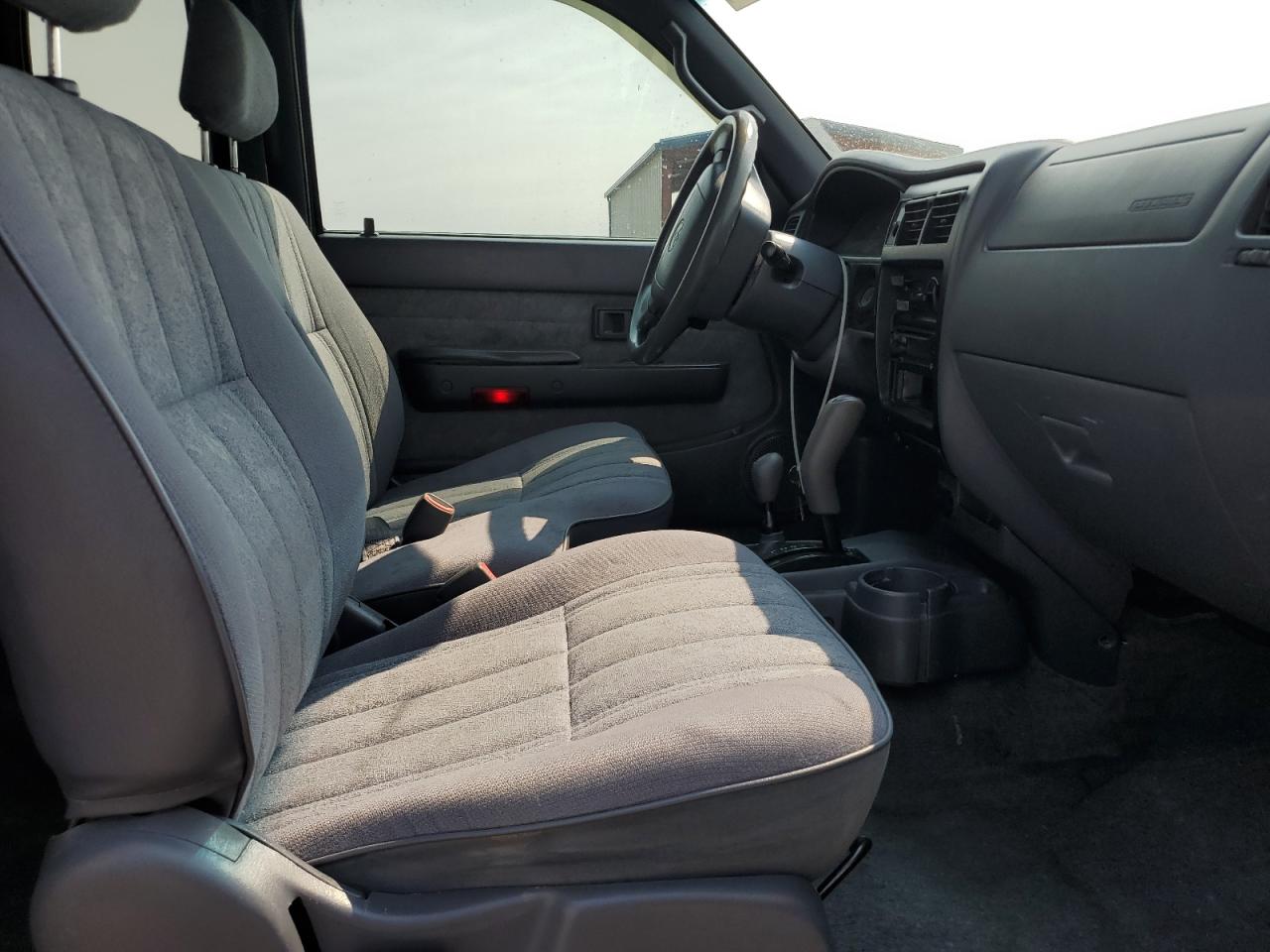 2000 Toyota Tacoma Xtracab VIN: 4TAWN72NXYZ629135 Lot: 69763105