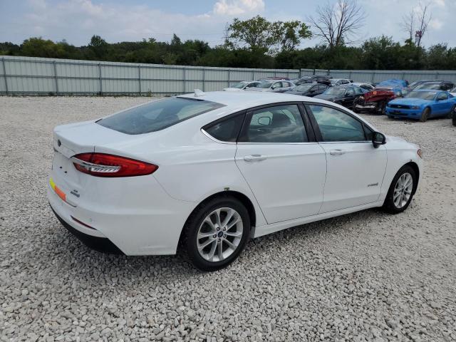  FORD FUSION 2019 Белый