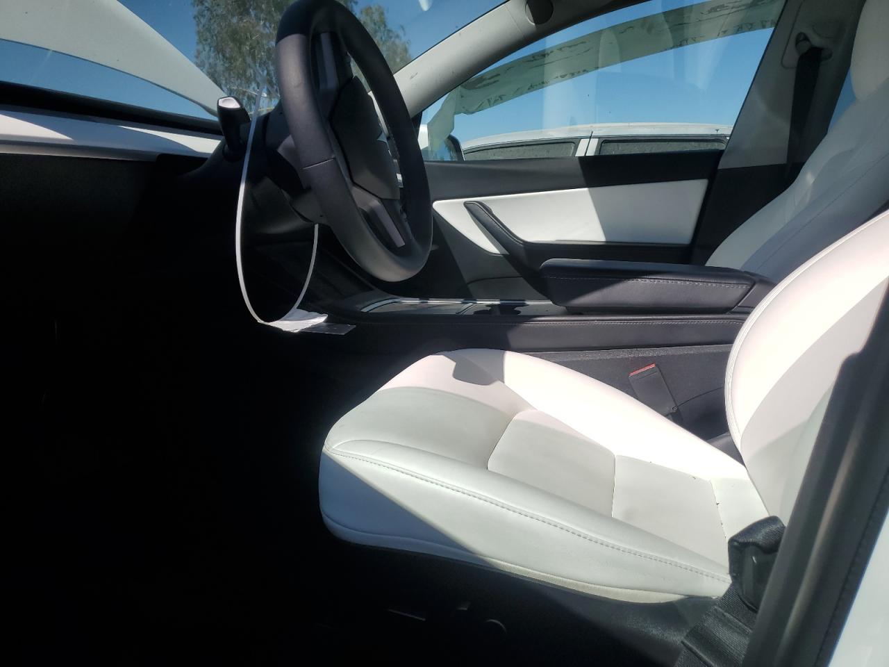 2021 Tesla Model Y VIN: 5YJYGAEE9MF281117 Lot: 69411745