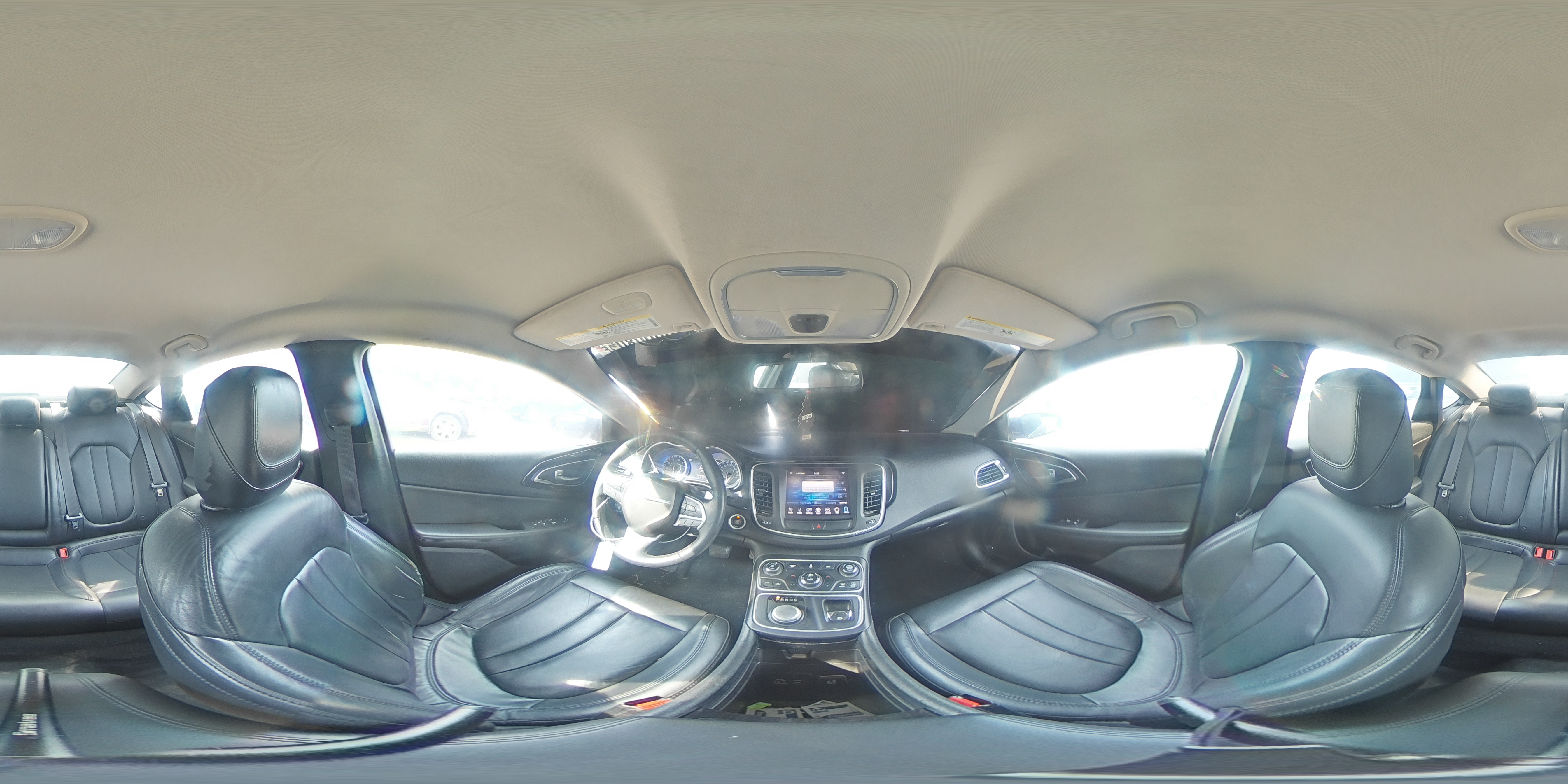2015 Chrysler 200 C VIN: 1C3CCCCG2FN524359 Lot: 70090805