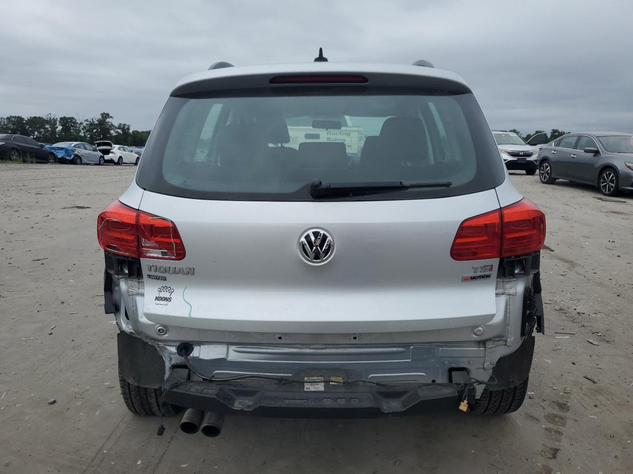 2018 Volkswagen Tiguan Limited VIN: WVGBV7AX4JK005444 Lot: 69020685