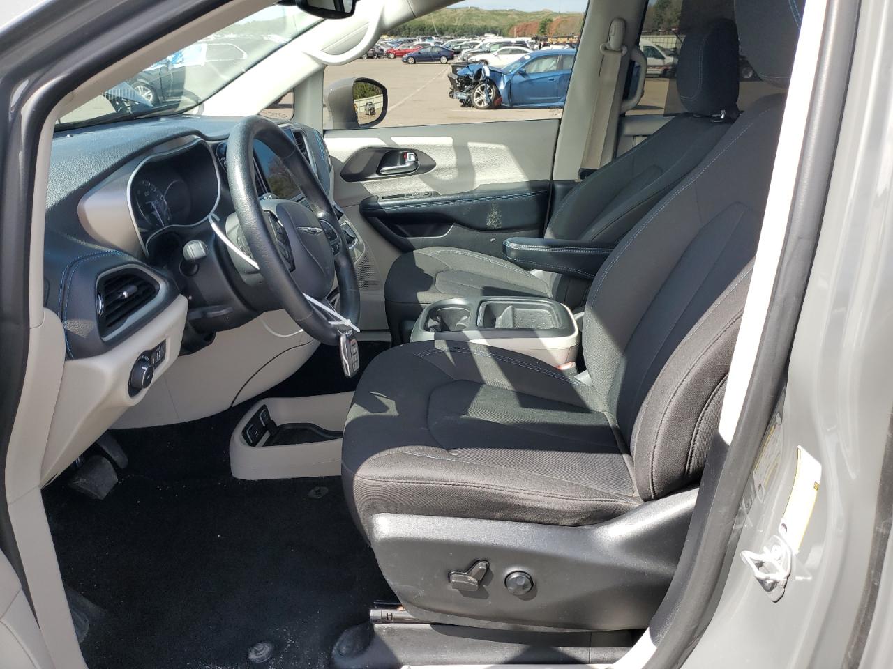 2021 Chrysler Pacifica Touring VIN: 2C4RC1FG0MR556247 Lot: 67623765