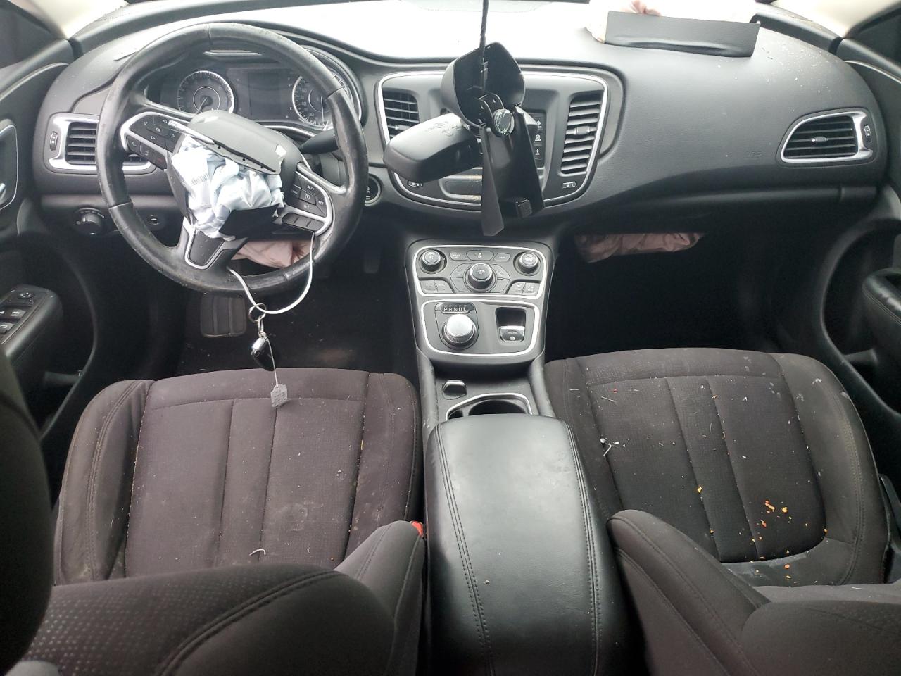 2015 Chrysler 200 Limited VIN: 1C3CCCAB6FN503845 Lot: 70179755