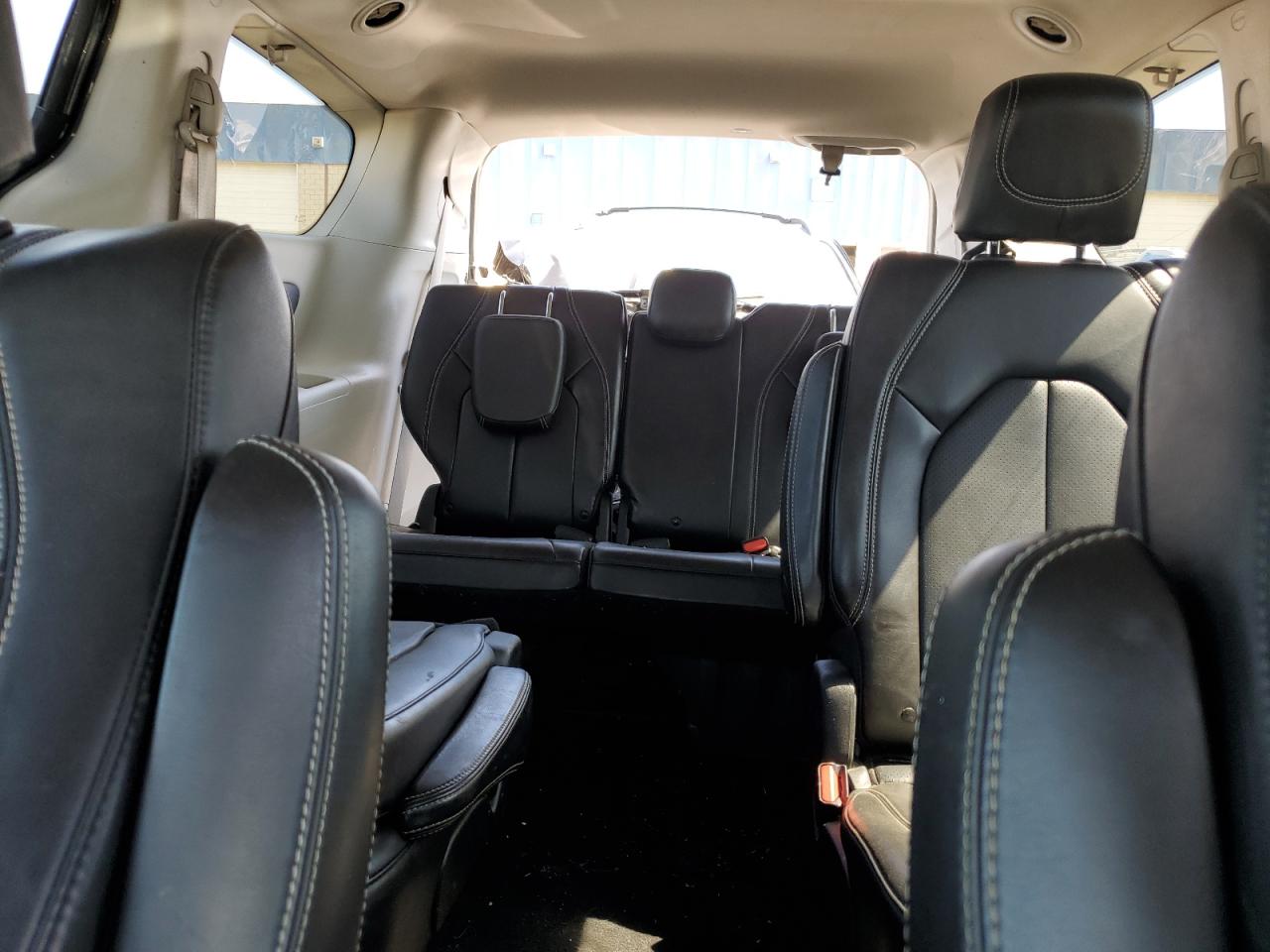 2020 Chrysler Voyager Lxi VIN: 2C4RC1DG8LR261883 Lot: 70577645