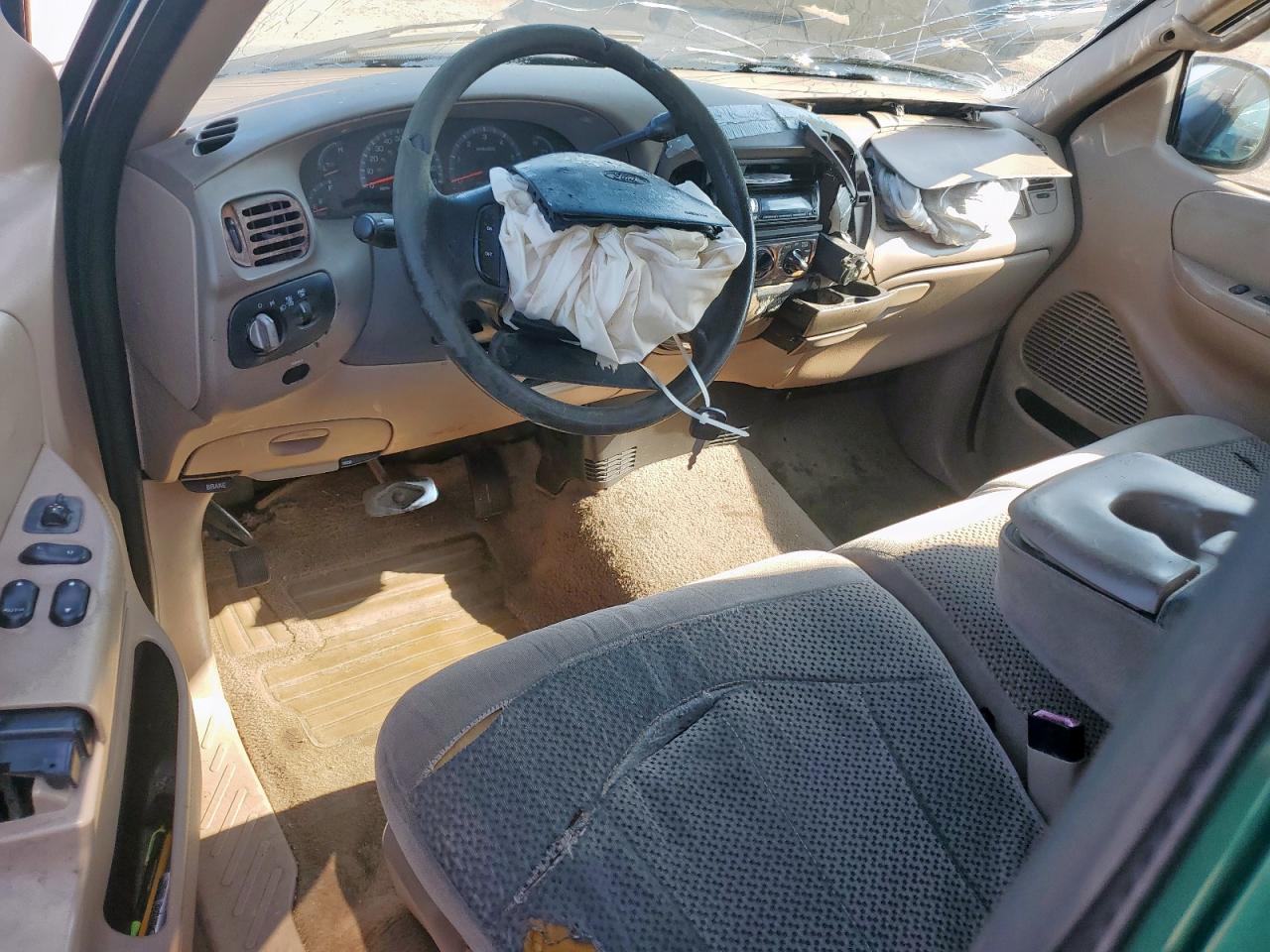 1999 Ford F150 VIN: 1FTRX18L1XKA68328 Lot: 67615095