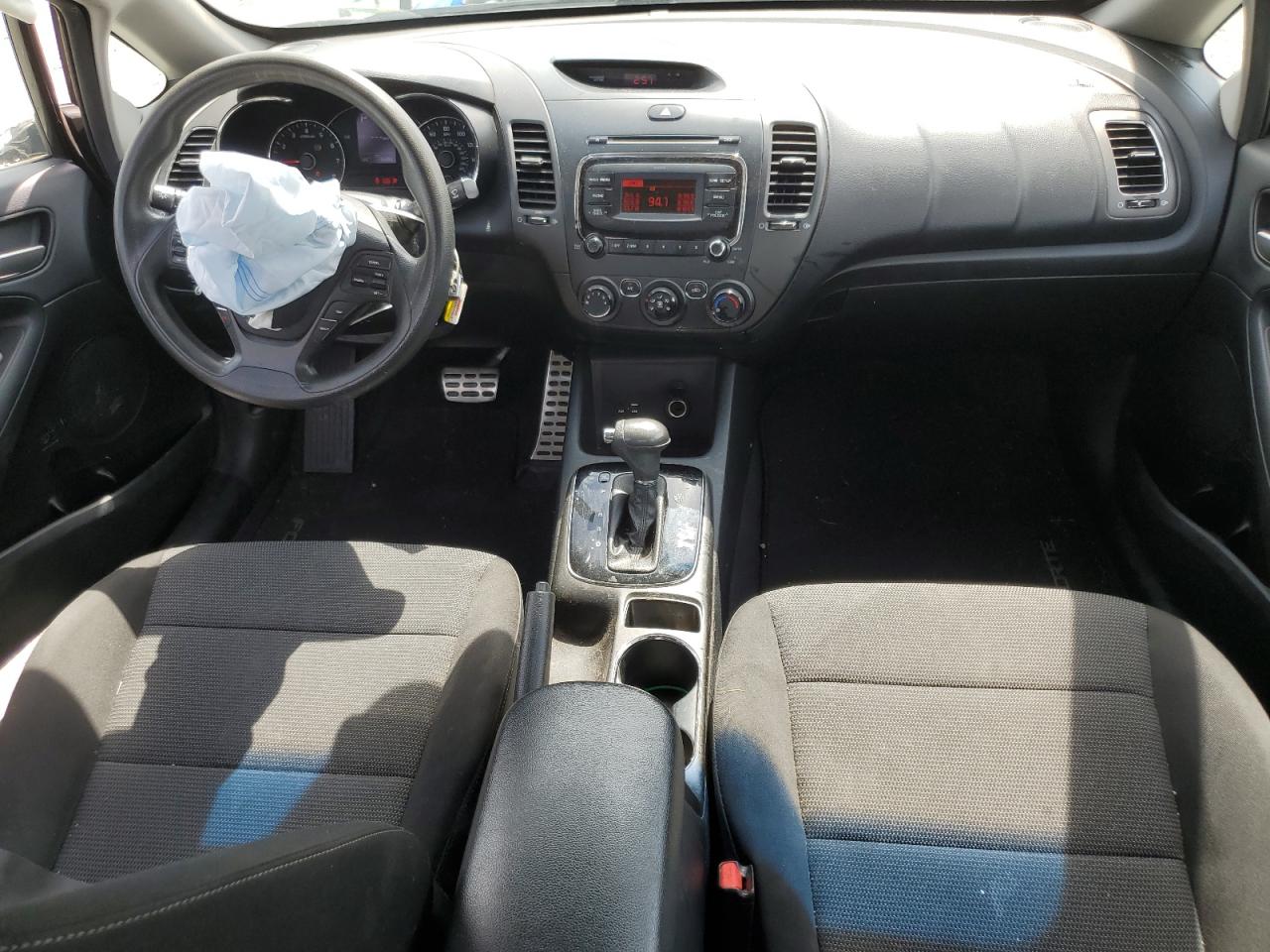 2018 Kia Forte Lx VIN: 3KPFK4A71JE210073 Lot: 70130025