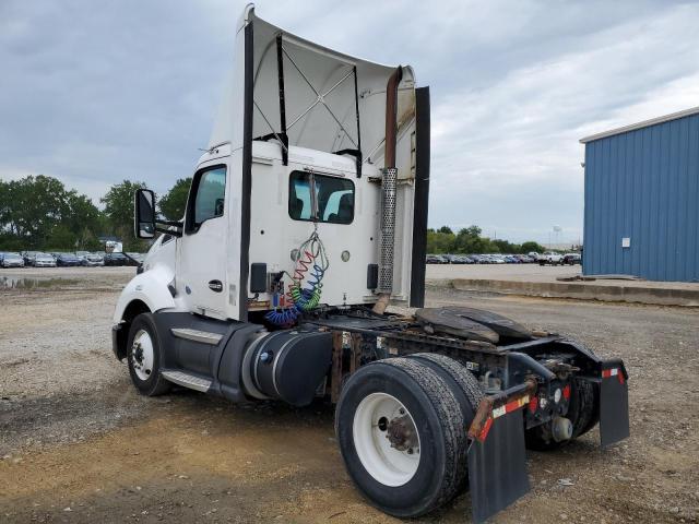 2016 KENWORTH T680 SEMI TRUCK