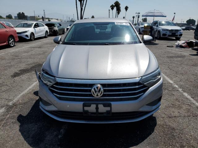  VOLKSWAGEN JETTA 2021 Srebrny