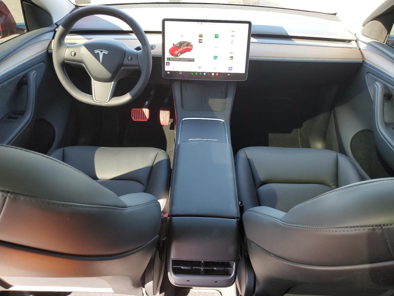2024 Tesla Model Y VIN: 7SAYGDEEXRA280762 Lot: 70487715