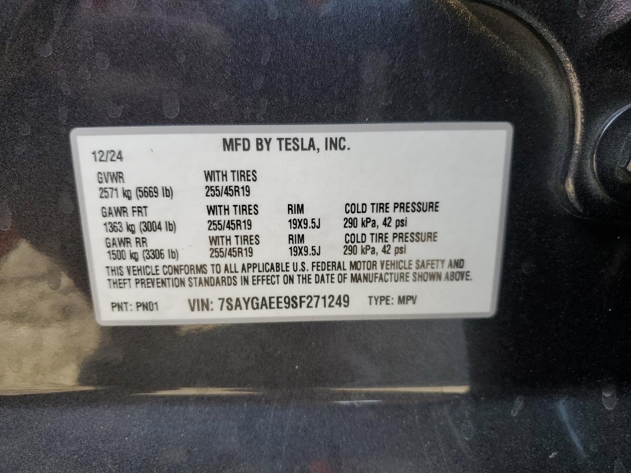 2025 Tesla Model Y VIN: 7SAYGAEE9SF271249 Lot: 67150265