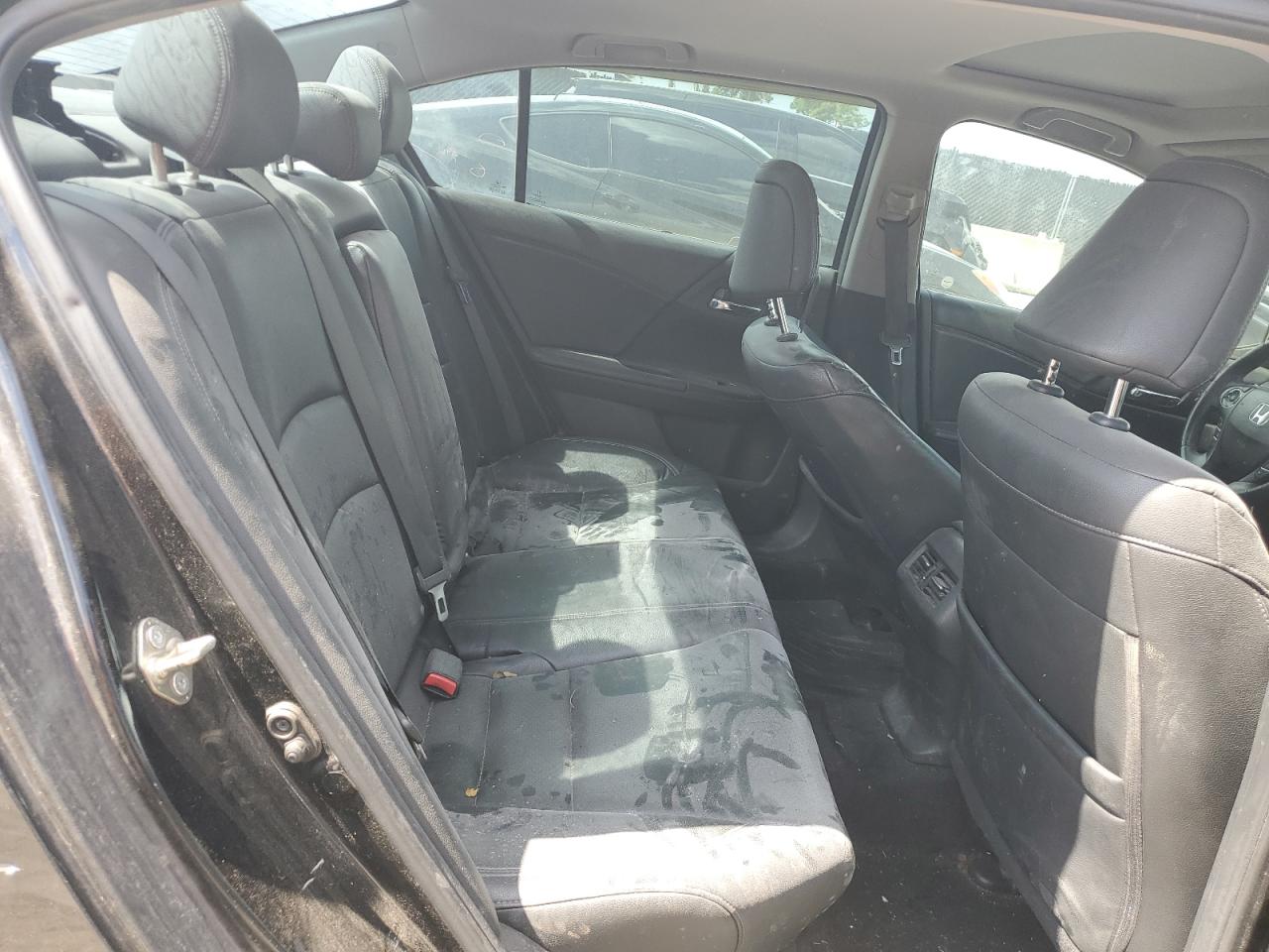 2015 Honda Accord Touring VIN: 1HGCR3F94FA002154 Lot: 67609515