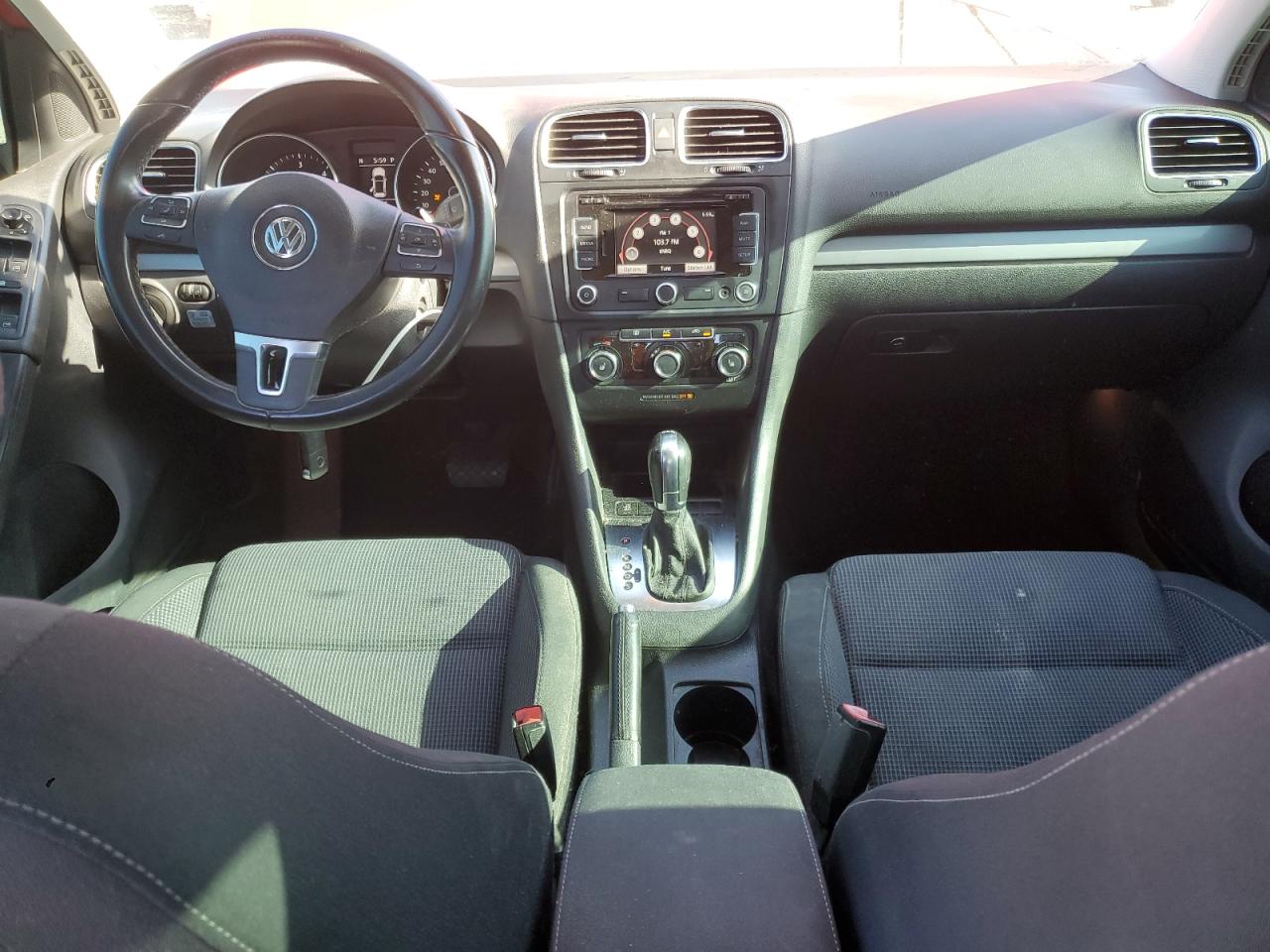 2014 Volkswagen Golf VIN: WVWDM7AJ9EW006843 Lot: 68672915