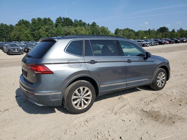  VOLKSWAGEN TIGUAN 2018 Серый