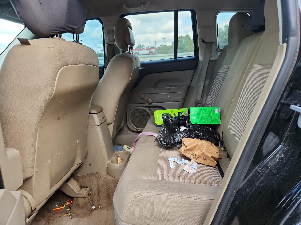 2014 Jeep Compass Sport VIN: 1C4NJCBB5ED674387 Lot: 70961365