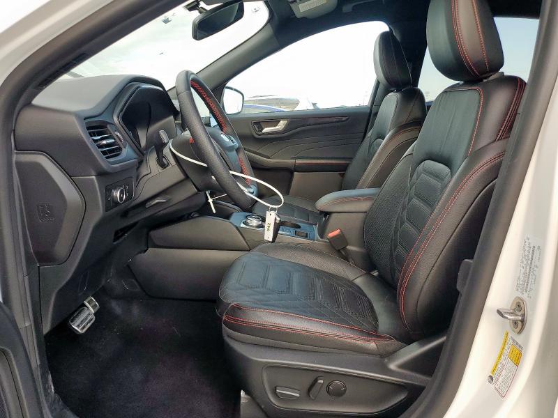  FORD ESCAPE ST 2023 Белы