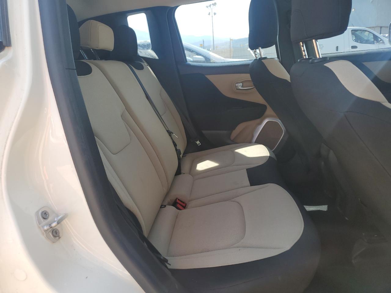 2016 Jeep Renegade Sport VIN: ZACCJBATXGPD97963 Lot: 68999345