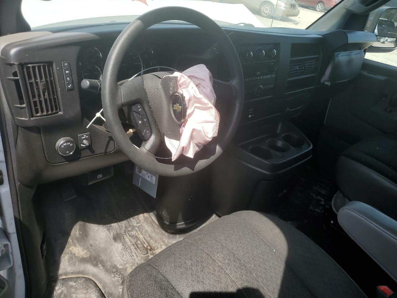 2022 Chevrolet Express G2500 VIN: 1GCWGAFP3N1142781 Lot: 68951655