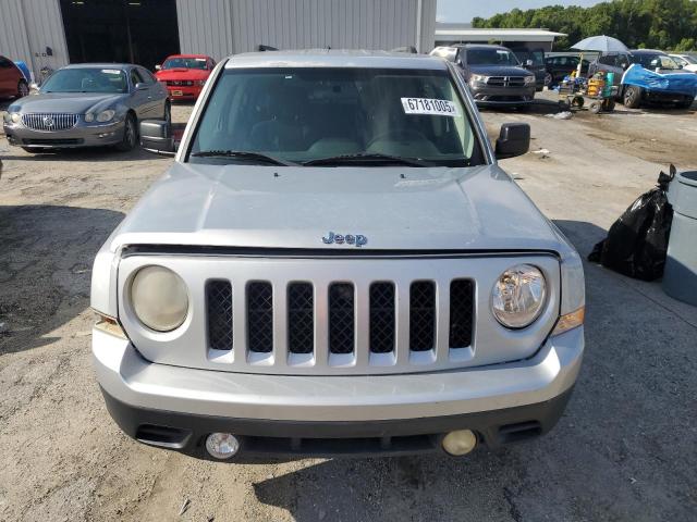  JEEP PATRIOT 2014 Srebrny