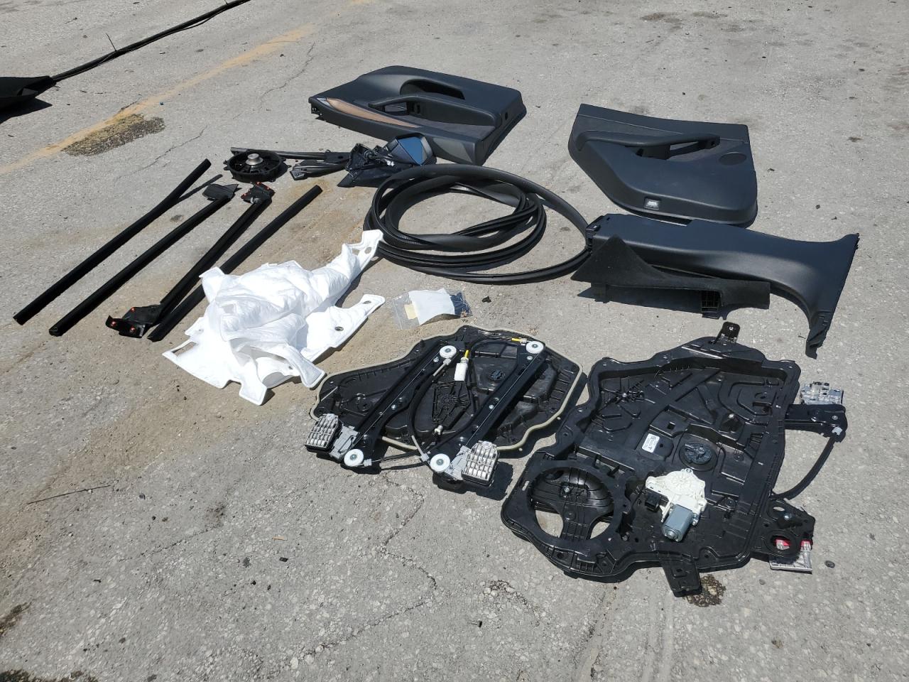 7SAYGDED9RF160848 2024 Tesla Model Y