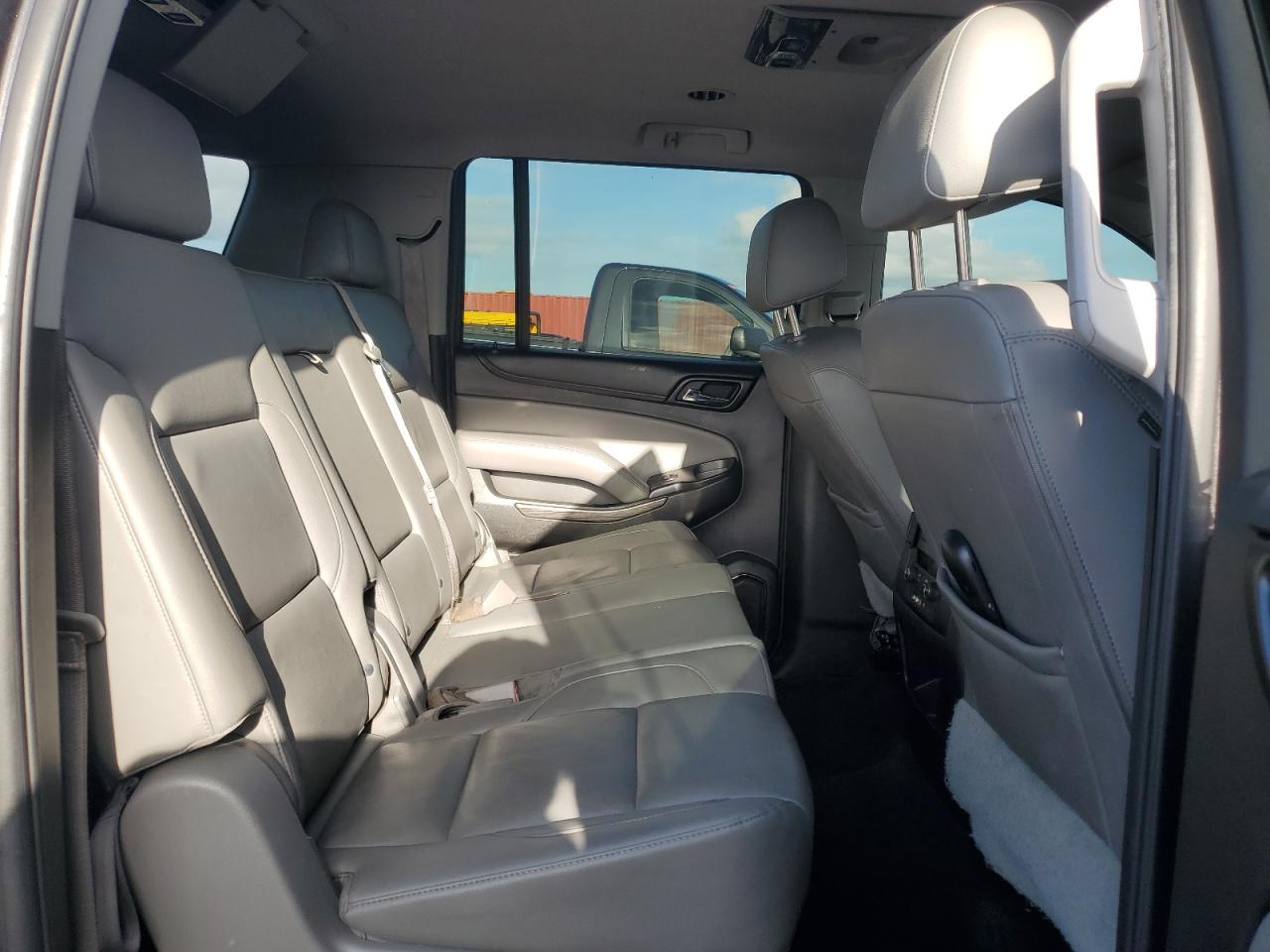2016 Chevrolet Suburban C1500 Lt VIN: 1GNSCHKC1GR298982 Lot: 68335175