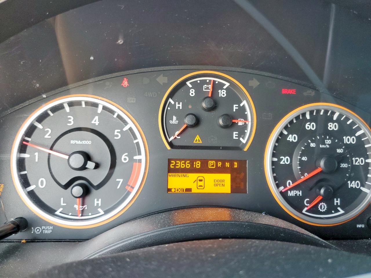 2008 Nissan Armada Se VIN: 5N1BA08D18N624770 Lot: 67390135