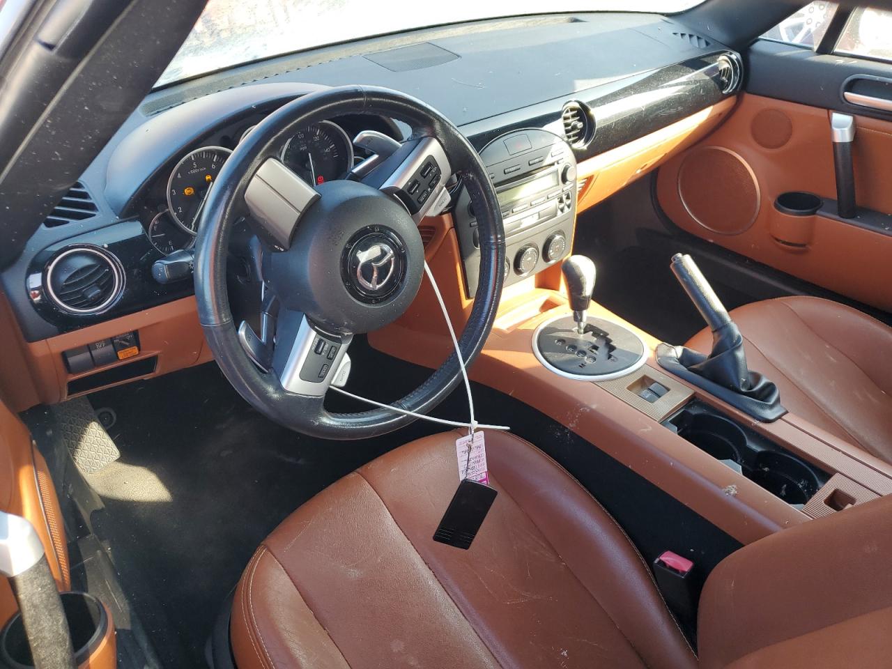 2006 Mazda Mx-5 Miata VIN: JM1NC25FX60118393 Lot: 69922635