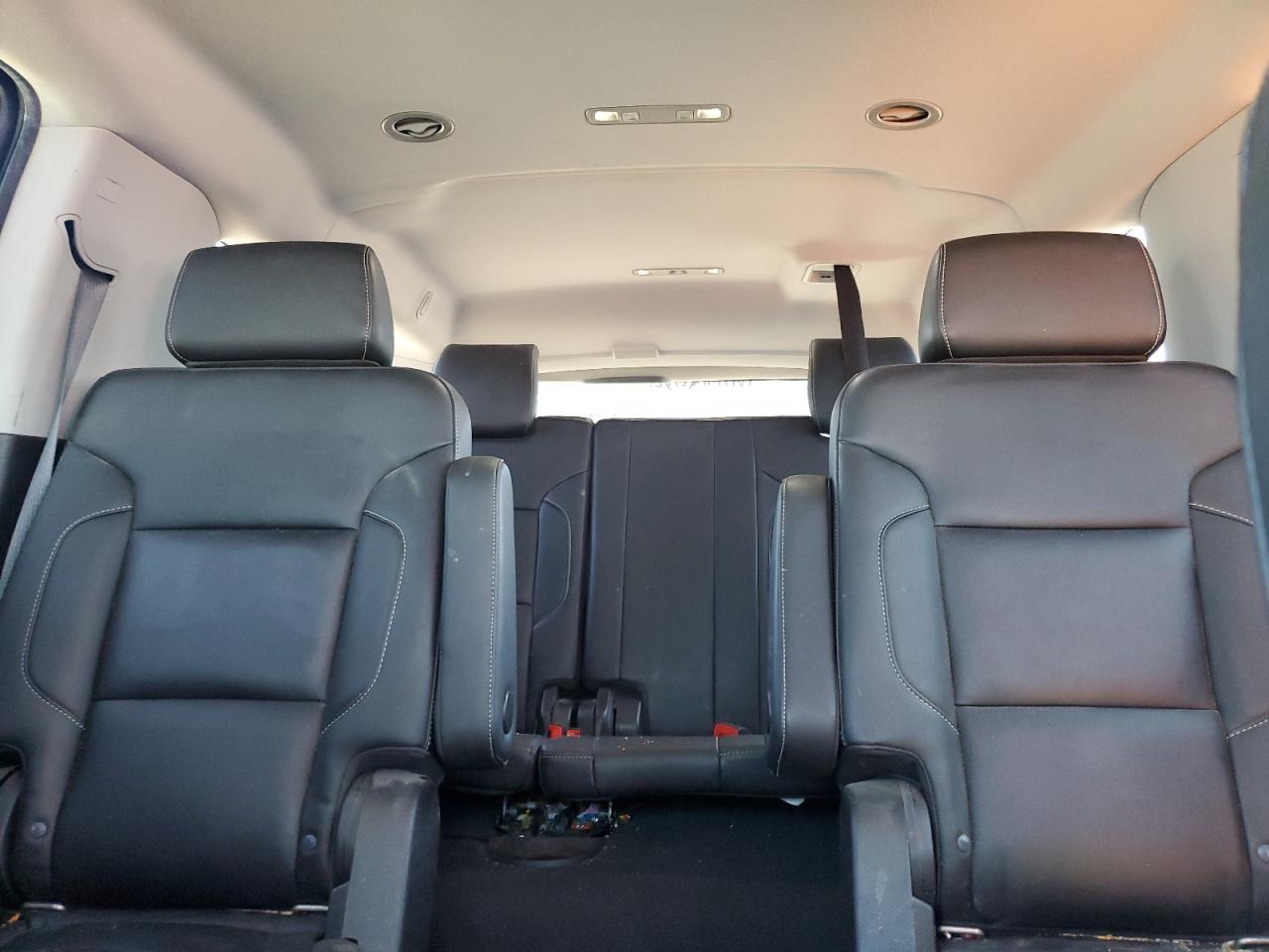 2019 Chevrolet Suburban K1500 Lt VIN: 1GNSKHKC8KR334338 Lot: 69499725