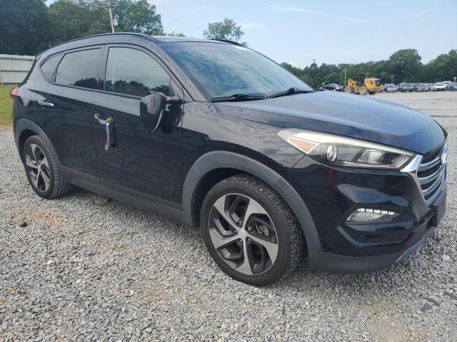 Parquets HYUNDAI TUCSON 2016 Czarny