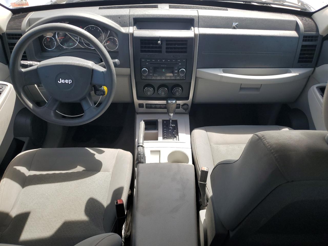 2008 Jeep Liberty Sport VIN: 1J8GP28K78W177741 Lot: 71098165