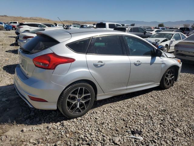  FORD FOCUS 2016 Серый