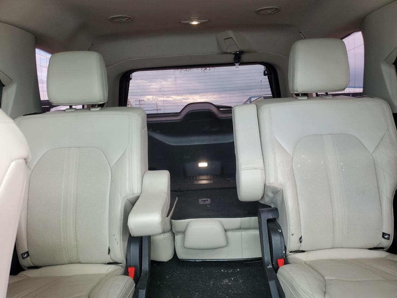 2019 Ford Expedition Platinum VIN: 1FMJU1MT9KEA13835 Lot: 70639695