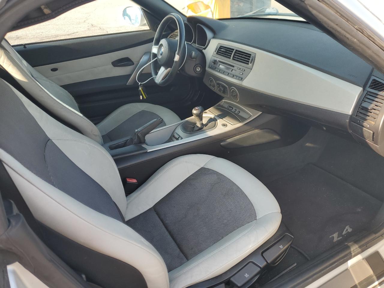 2003 BMW Z4 2.5 VIN: 4USBT33493LR62858 Lot: 65813095